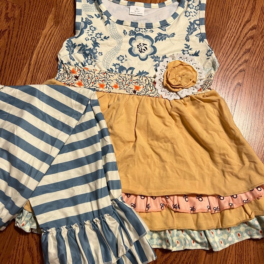 🆕 Sleeveless Ruffle Top - Picture 4 of 5